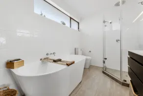 Tranquil Waterfront Location - Image 2
