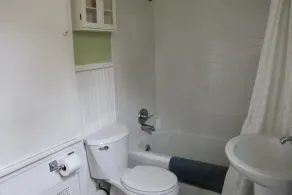 Charming getaway in the heart of historic Hancock Neighborhood. - Image 2