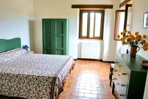Beautifully restored farmhouse in Montecassiano countryside - Image 2