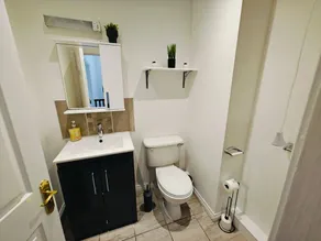4BR Modern Ormeau House - Image 4