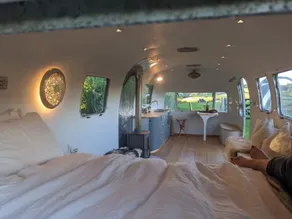 Airstream, vintage American caravan & Hottub - Image 5