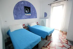 The Blue Moon Apartment \"Iris Blu\", sea view, 500 meters from the beach - Image 4