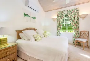 Wonderful Sea views and 90 seconds from the beach - Image 4