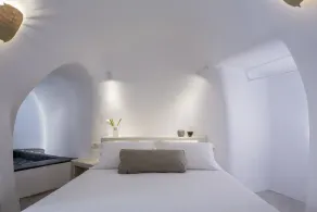 Aqua Dream Villa with Indoor Cave Plunge Pool - Image 4