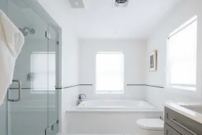 Modern Farmhouse Private Estate, 6.5 acres - Image 5