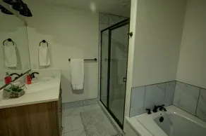 Wie es Ihnen gefällt ... Bleiben oder nicht bleiben? Das ist hier die Frage! Komplett renoviert! - Image 5
