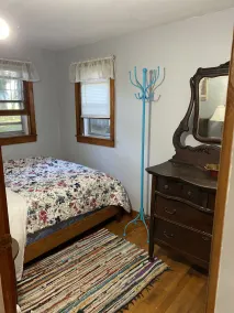 SPORTSMAN/COUPLES RETREAT. Close to Lakes, Rivers, & Beautiful Ludington - Image 4