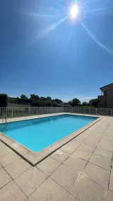 Appartement T2 avec piscine - Image 5