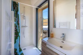 Le Lodge - Pieds dans l'eau - Romantique & Unique - Sea and Mountain Pleasure - Image 2
