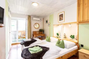 Holiday apartment with fireplace, whirlpool and sauna - Image 5