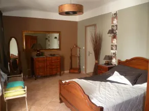 Hospedagem 3épis casa de campo de 1850, com piscina de borda infinita com nadar contra a corrente - Image 2