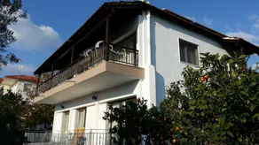 FAMILLE MAISON DE VACANCES POUR LOUER DANS BELLE HALKDIKI, GRÈCE - Image 4