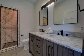 L Star Ranch Modern Barndominium - 15 minutes from Round Top! - Image 2