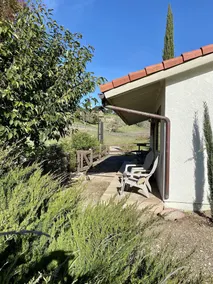 Abgelegenes Wein-Landhaus in den Rolling Hills von Santa Ynez, 5 Minuten zur Stadt - Image 4