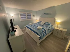 Family Oriented - Beach Front Resort   - Image 4