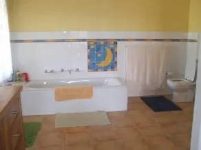 Half Moon Retreat Braidwood - Image 3