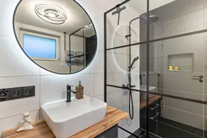 Appartamento 'Ferienwohnung Schwarzwaldmädel' con terrazza privata, giardino privato e Wi-Fi - Image 3