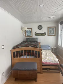 Lakefront house - Image 5