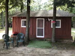 Hyggelig \"Beach\" Cabin i skoven med Pentwater Lake frontage og adgang - Image 4