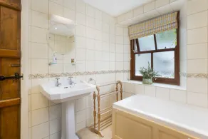 Old Sawpit - Two Bedroom Apartment, Sleeps 4 - Image 3