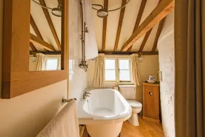 The Oast by Bloom Stays - charming oast house in beautiful countryside - Image 4