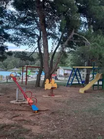 Casa de vacaciones \"ELLA\" en el centro del pueblo, ¡a 12 minutos del mar! Alquiler todo el año. - Image 3