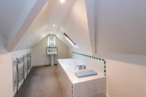 Grande Ideal para 2 familias compartiendo, niños y perros, lejos de la calle principal - Image 4