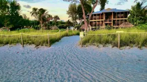 Gulf Views - No Stairs - Directly “On the Beach” - Jensen's \"On the Gulf\" - Cozy Suite 1 - Image 5