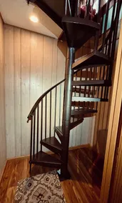 Scenic Log Cabin sur 12 Acres - Image 2