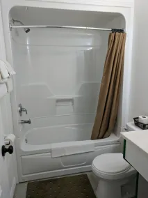 Bay Motel - Image 3