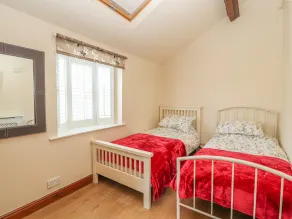 Heath Corner - Image 4