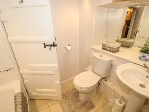TOVAH, character holiday cottage, with open fire in Yarmouth - Image 3
