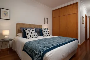 Vista Monumental - Three Bedroom Apartment, Sleeps 6 - Image 5