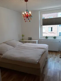 Familienfreundliche zentrale Ferienwohnung im Hansaviertel - Image 4