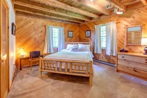 Rustic Retreat | Hike, Explore Charming Towns & Unwind - Image 5