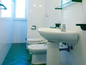 Beautiful apartment for 3 guests with A/C, WIFI, pool, TV, terrace and pets allowed - Image 4