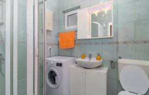 Impresionante apartamento de 2 habitaciones en. - Image 2