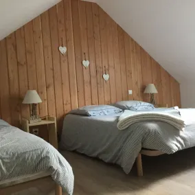 Cocooning spirit gîte close to hiking trails and cycle path. - Image 5