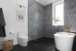 Stylish luxury in New Haven, CT - Image 2