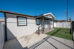 Modern Private luxury Home at TPA - Image 2
