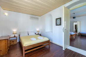 The Orestis Old Cottage House - Image 3