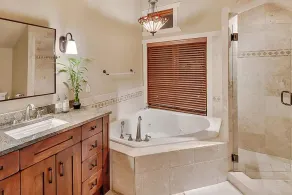 Eagles Nest Luxury Retreat, Views, Hot Tub, Walking distance to Resort - Image 3