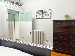 Timeless Comfort, Downtown Halifax Living - Image 1