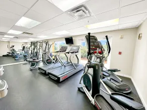 Studio Sandestin Resort, 4 mins walk to beach, sleeps 3-4 - Image 2