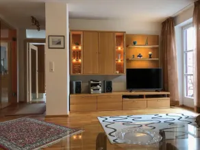 Light-flooded apartment (100sqm) for 4 people with balcony - Image 2