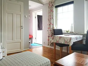 4 star holiday home in Rönnäng - Image 5
