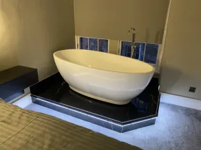 Luxury boutique apartment - Image 2