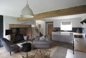 Award-winning, stylish and simple, in a countryside setting near the coast - Image 4