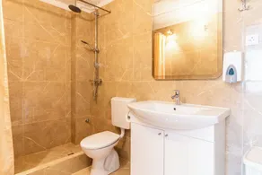 House Quattro - Image 4
