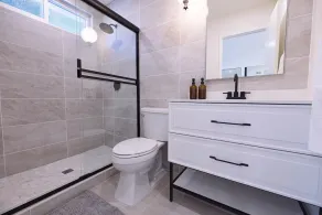 Newly Remodeled Cozy Coastal Feel Home - Image 3